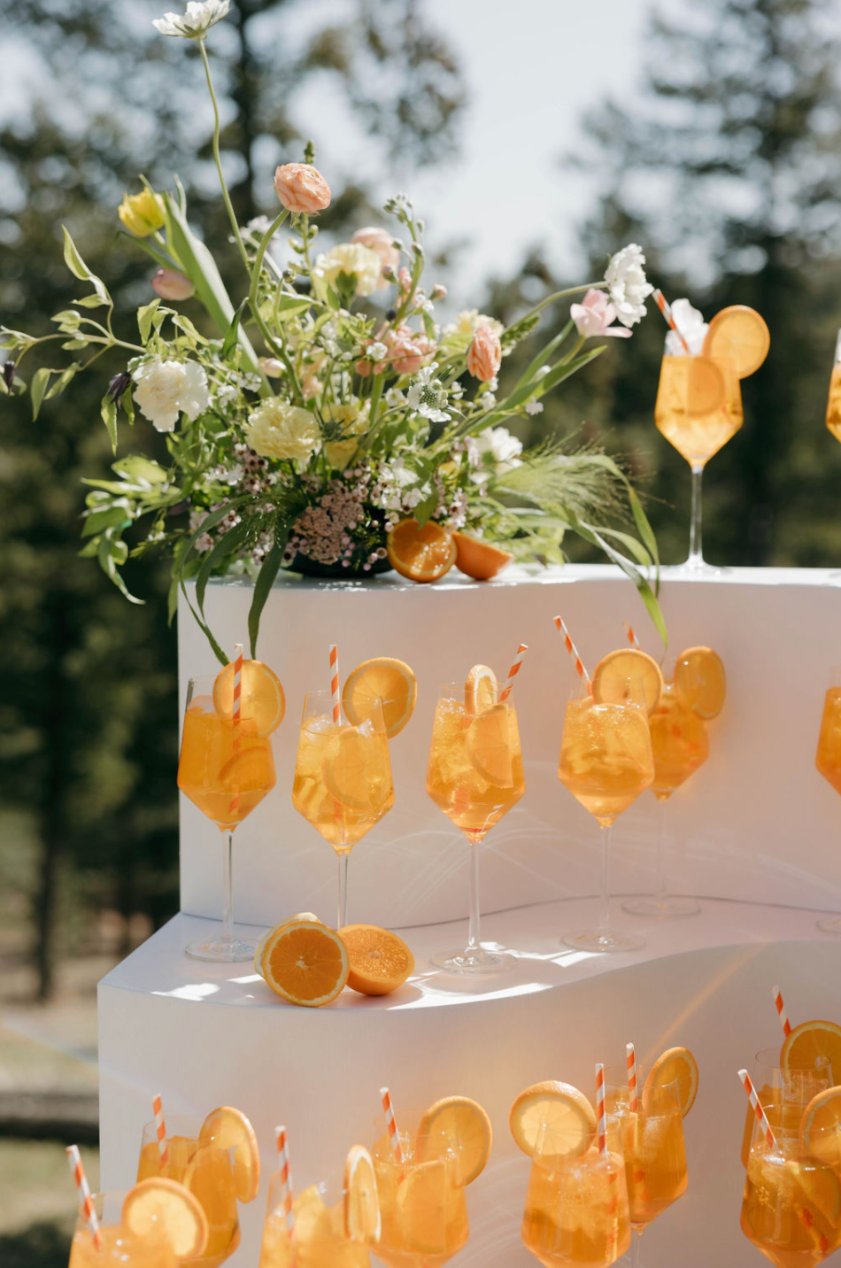 Wavy Display Table – Dizzy & Jayne